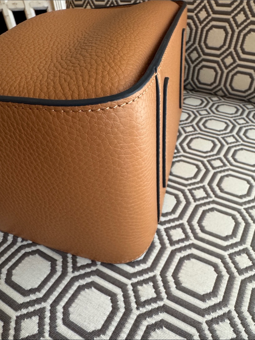 The Horse Clementine Bag - Oak Brown. Gorgeous and like new! - Picture 6 of 12